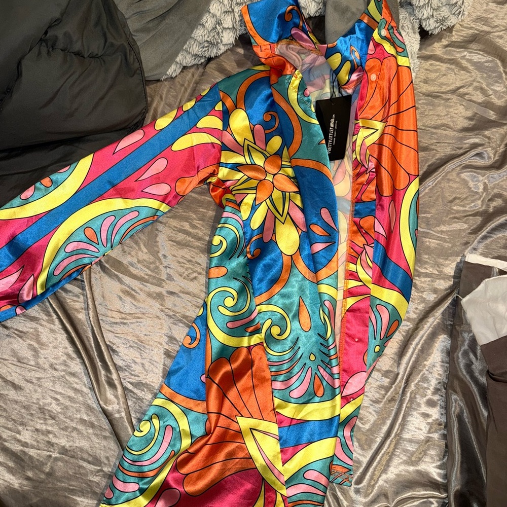 PrettyLittleThing Colorful Floral Swim Cover up Top
